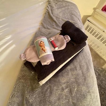 Lovely 2Bd 1Br Apt Нью-Йорк Екстер'єр фото